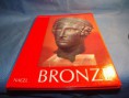 Superbe livre sur "le bronze" éditions Nagel 20 euros